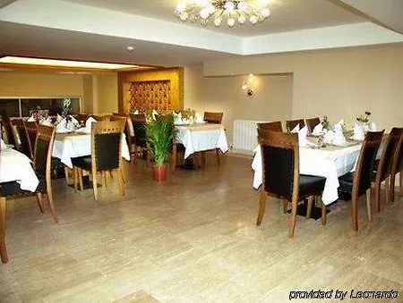 Bc Burhan Cacan & & Cafe Стамбул