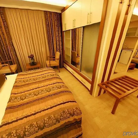 Отель Bc Burhan Cacan & & Cafe 3*