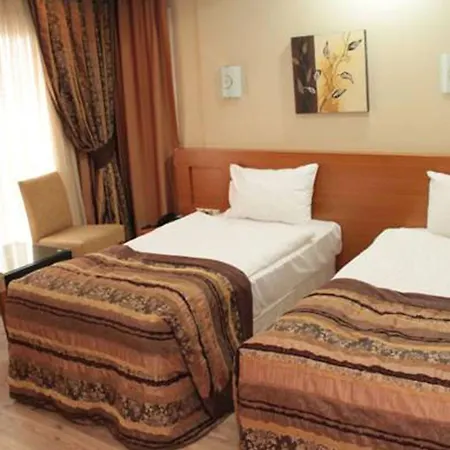 Bc Burhan Cacan & & Cafe 3*