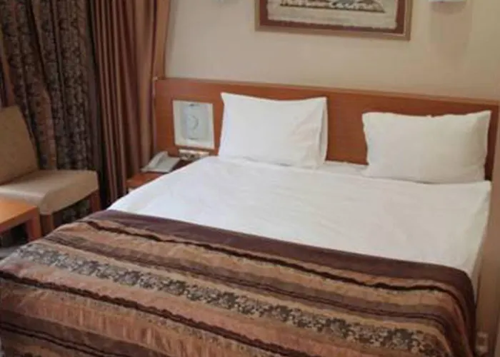 Hotel Bc Burhan Cacan & & Cafe