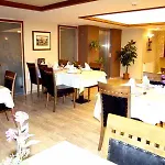 Bc Burhan Cacan & & Cafe Estambul