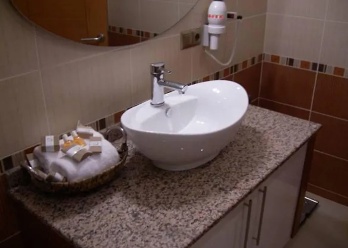 Bc Burhan Cacan & & Cafe 3*